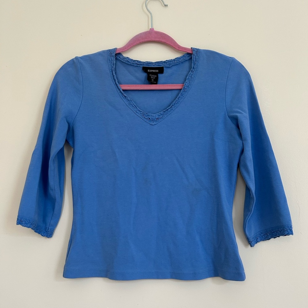 Y2K Express Blue Fitted Cotton 3/4 Length Sleeve Lace Trim V-Neck Tee Blouse